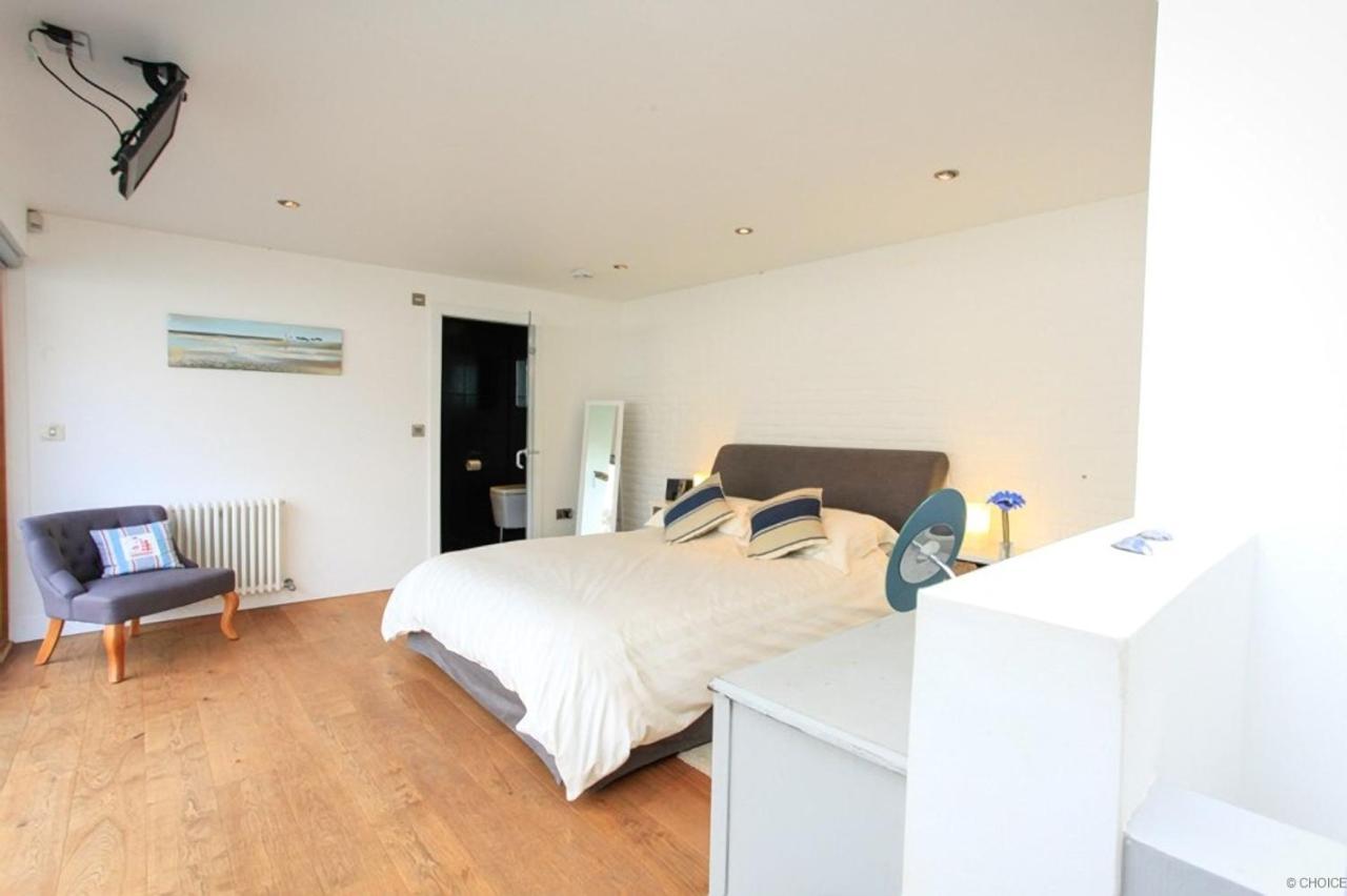 Croyde Wisteria Cottage 4 Bedrooms ภายนอก รูปภาพ
