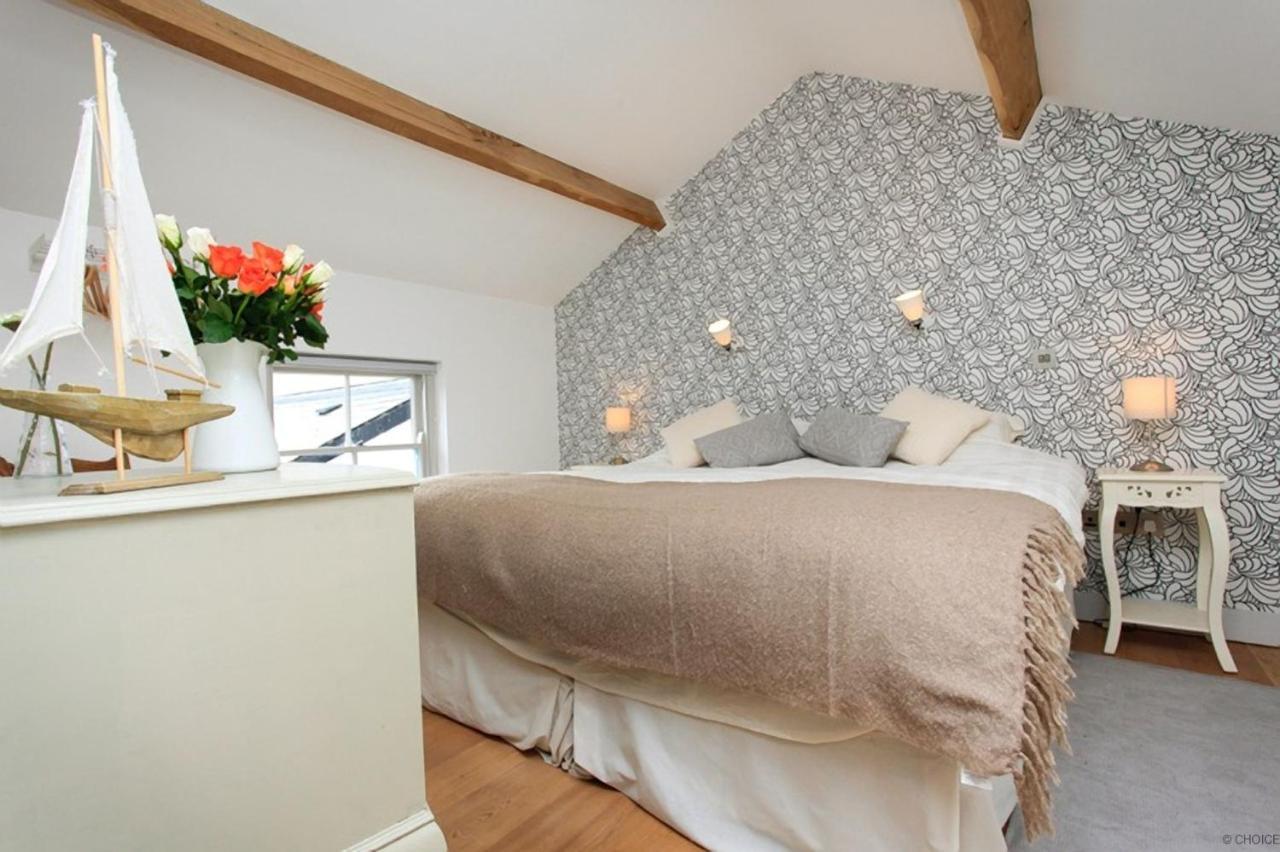 Croyde Wisteria Cottage 4 Bedrooms ภายนอก รูปภาพ