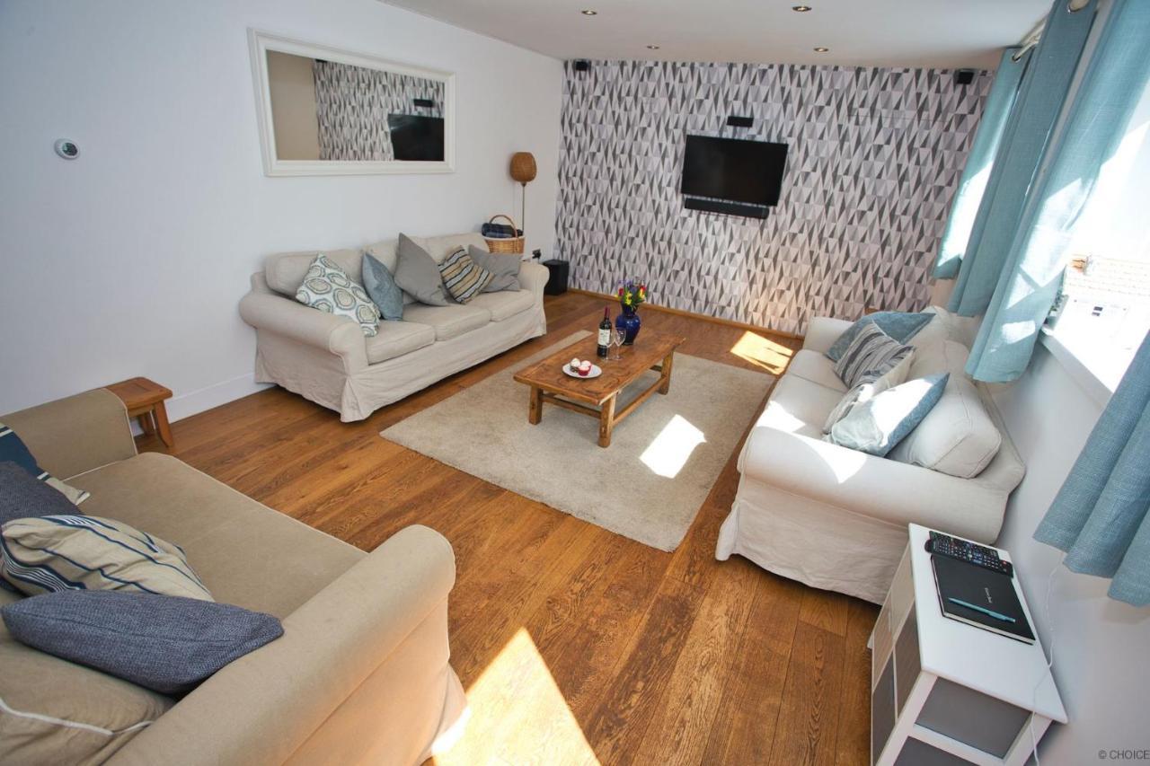 Croyde Wisteria Cottage 4 Bedrooms ภายนอก รูปภาพ