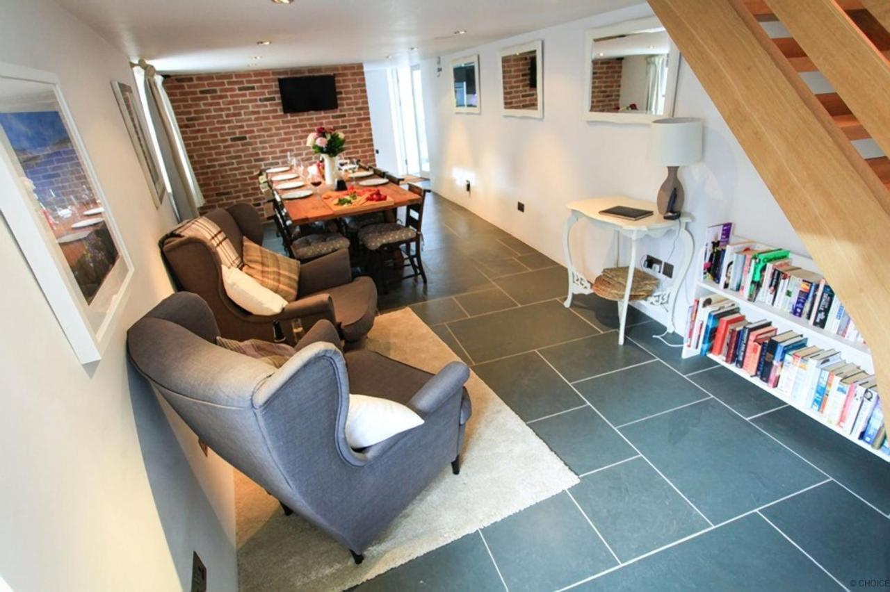 Croyde Wisteria Cottage 4 Bedrooms ภายนอก รูปภาพ