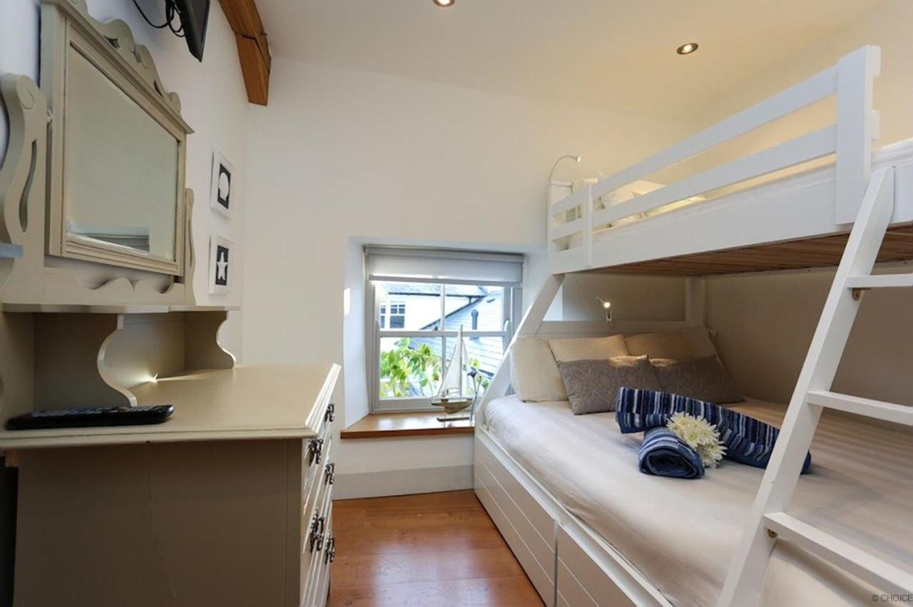 Croyde Wisteria Cottage 4 Bedrooms ภายนอก รูปภาพ